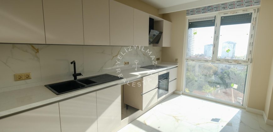 Bağdat Caddesi Cepheli Lüks 4+1 Kısmi Deniz Manzaralı Satılık Daire