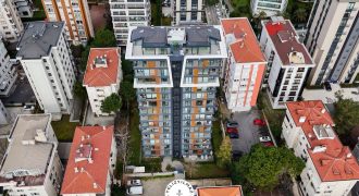 Göztepe, Bahar Apt. Satılık 3+1 Daire 105m²