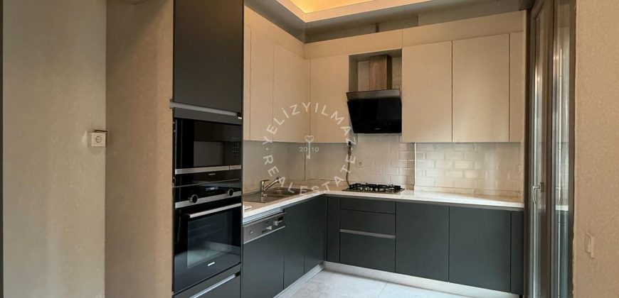 Bostancı Sahilde 2+1 Kiralık Daire