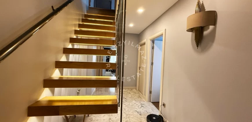 Suadiye Tonozlu Sokak Satılık 6+1 Dubleks 240m² Net