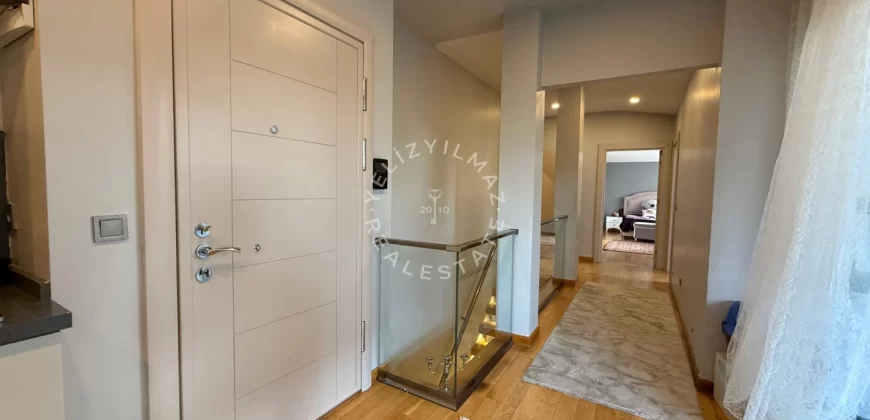 Suadiye Tonozlu Sokak Satılık 6+1 Dubleks 240m² Net