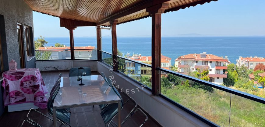 Yalova Çınarcık Satılık Villa 6+2 Havuzlu Net 562m²