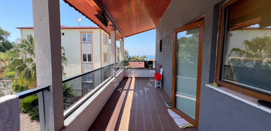 Yalova Çınarcık Satılık Villa 6+2 Havuzlu Net 562m²