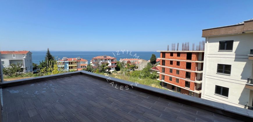 Yalova Çınarcık Satılık Villa 6+2 Havuzlu Net 562m²