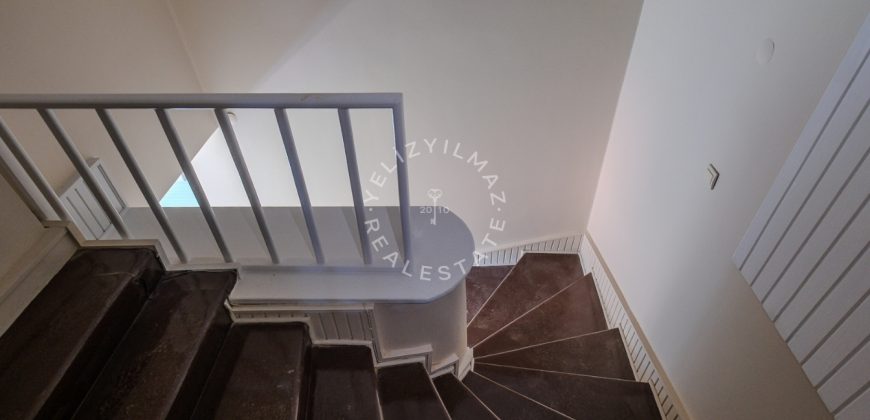 Yeniköy Tekser Evleri Boğaz Manzaralı Komple Bina 915m²